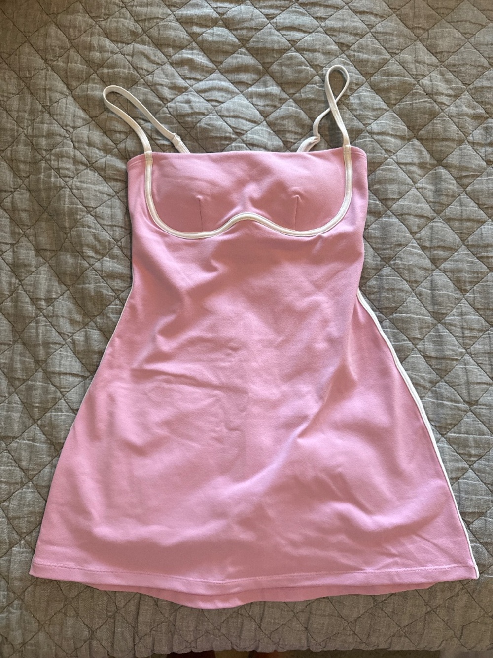 ALO Airbrush Streamlined Dress XS Candy Heart Pink